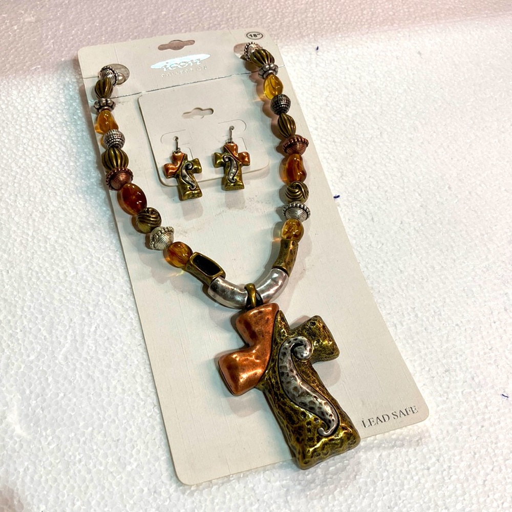 Earth tone colors. Two piece fashion necklace and earrings.